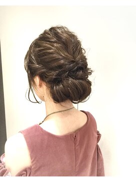 ゼン バイ ハピア 横浜(ZEN by happia) ウエーブギブソンタックアレンジ