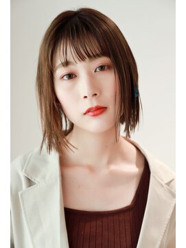 ルラン(RuLaN) 切りっぱなしストレート×アッシュベージュ