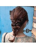 結婚式のお呼ばれに編みおろし風ヘアセット