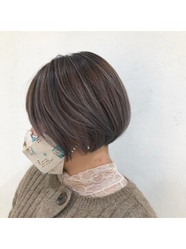 ユニコ(unico) シークレットハイライト＋グレージュ