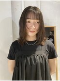 【中澤彩乃】顔まわりウルフレイヤーぱっつん前髪オリーブカラー