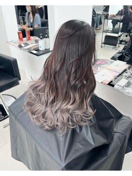 アライブ キチジョウジ(ALIVE Kichijoji) 【ALIVE吉祥寺】グラデーショングレージュシルバーアッシュ