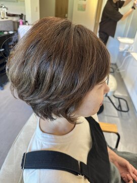 ログ(Log) めりはりショートボブ