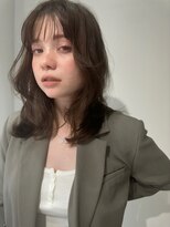 オー(Eau)&nbsp;◇ほつれレイヤーミディアム×オリーブグレージュカラー◇