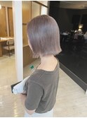ミルクティーベージュレイヤーボブ×外ハネヘア