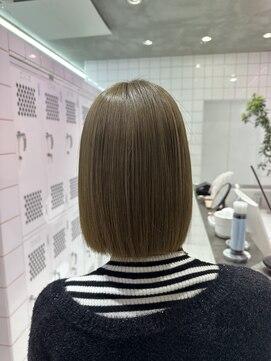 ロンドルーチェ 心斎橋(Lond luce) ダークアッシュ/ミディアムレイヤーカット［髪質改善/縮毛矯正］