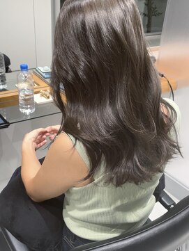 フー(hu) オリーブべージュ×オリーブカラー×ブリーチなしカラー