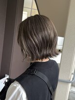 ロエ(loe)&nbsp;冬の定番！まろみベージュでワンランク上の大人ハイライト