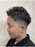 フェードを取り入れたツーブロックスタイル