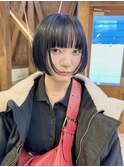 グレーブルーブラック黒髪黒染め就活カラー顔まわりレイヤーボブ