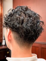 ブロートーキョーバーバーショップ 神田店(Bro Tokyo BARBERSHOP)&nbsp;パーマ七三分け