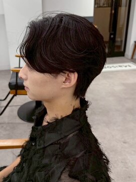 ネオリーブ クーロ メゾン 横浜(Neolive curro Maison) 韓国マッシュ　センターパートフェザーパーマ　MEN’S HAIR