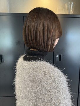 ラトリエ(L'Atelier) 切りっぱなしボブ/黒髪ボブ/前髪あり