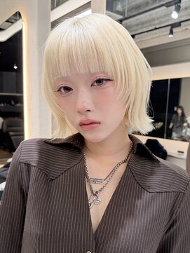 ディーバ 横浜(D.I.E.V.A) 10代20代30代フェイスレイヤーショートボブ髪質改善艶髪ブロンド