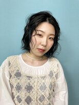 エフブンノイチヘアースペース(1/f HAIR SPACE) ブルーブラック/ゆるふわボブ