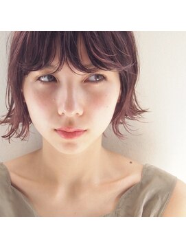 コス(kos) 前髪リバースカール＊タイトショートボブ