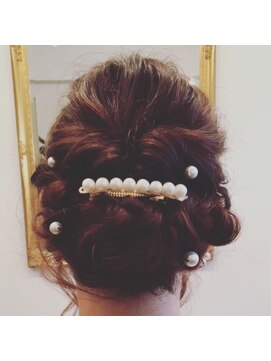 グリッスン(Glisten) シックなボリュームでアレンジクラシカルアップ