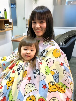 【ママと一緒ならキッズカット無料!】お子様づれのお客さまが多数!ファミリーでのご来店大歓迎です♪