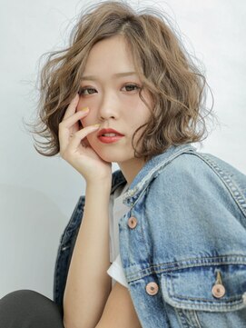 ブティック(boutique) ラフ&カジュアルなくせ毛風ミディ