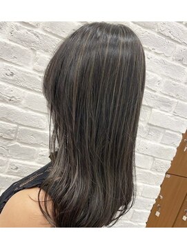 ピークス(PEAKS) グレージュ/地毛ハイライト