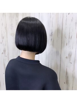 アンダーバーホワイト 南海難波店(_WHITE) 丸みボブ