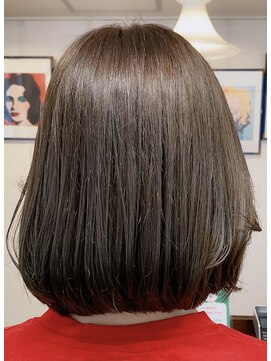 イリヘアサロン(iri hair salon) オリーブグレージュ＋ツヤ丸みボブ