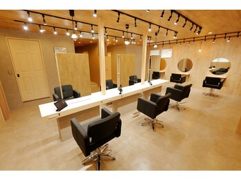 Agu hair opera つくば東大通り店【アグ ヘアー オペラ】