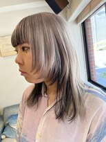 エイト新宿店(EIGHT shinjuku)&nbsp;ホワイト×インナーブラック