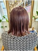 ピンクベージュ