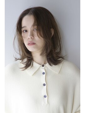 ハコ(haco) レイヤーウルフくすみベージュ