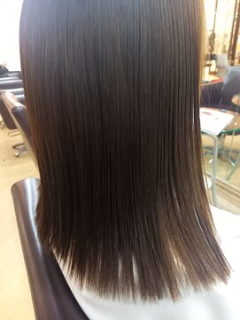 シャンプーボーイ ぱつっと艶髪