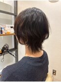 大人可愛いショートレイヤーウルフ黒髪暗髪×束感ミディアム