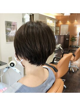 ヘアー スタイリスト(hair STYLIST) 艶ツヤショート☆