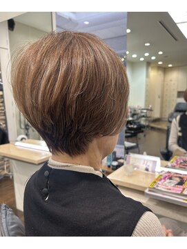 ディーボーイ 下通本店(D-BOY) ショートボブ