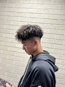 ジェットモヒカン/スパイキーショート/ツイストパーマ/[大分駅]