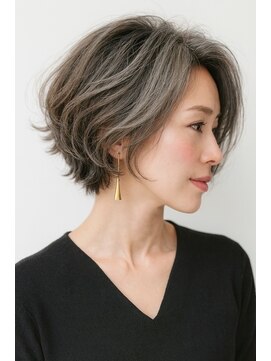 ゲイン(Gain) ショートカット・レイヤーカット×白髪ぼかし