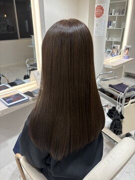 ツヤ感重視のナチュラルブラウンロング