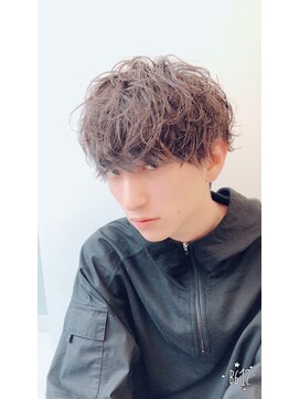 シン(syn) イメチェンスマートマッシュグランジショートネープ刈り上げ