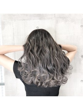 シュプバイトゥーミー(sup.by tomee) balayage【担当 末吉】