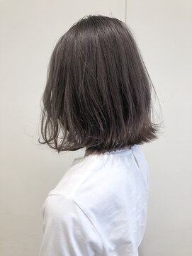 モリオフロムロンドン 大宮店(morio from London) 【morio坪井】外ハネミディ×柔らかグレージュ×ケアブリーチ