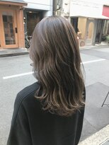 ル リヤン(Le lien)&nbsp;大人カラー・ハイライト・グレージュ