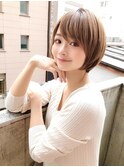 オン眉ショート　ナチュラルレイヤーシフォンベージュラソル浦和