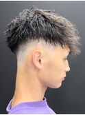 前下がりダウンバング スキンフェード
