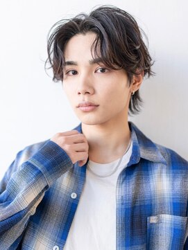 ケアリー 大日(Carelly) ビジネスショートレイヤーかき上げコンマヘアツイストパーマ