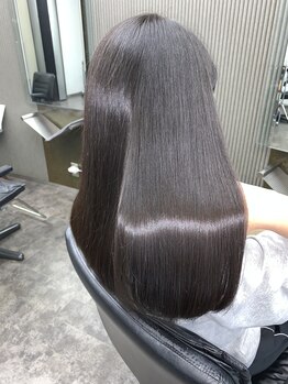 ウェービーポーズ美容室の写真/ダメージやクセ毛のお悩みをしっかりとカウンセリングし、最適な髪質改善メニューをご提案いたします！