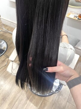 ケイリー(KAYLEE) natural black