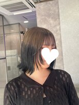 メゾンセブンルックス 宇都宮簗瀬店(Maison 7LOOKS)&nbsp;ミルクティー×ブラックのルーツカラー《手塚》