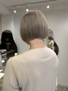 サビィ(Sabby) ミニボブ/ミルクティーベージュ/氏川洸希/ハイトーン