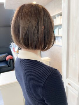 キャアリー(Caary) 福山Caary20代30代40代髪質改善ストレート小顔補正立体カット