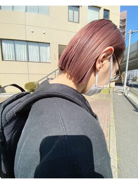 ムジーク(Musiiik) スモーキーピンクとスクエアボブ